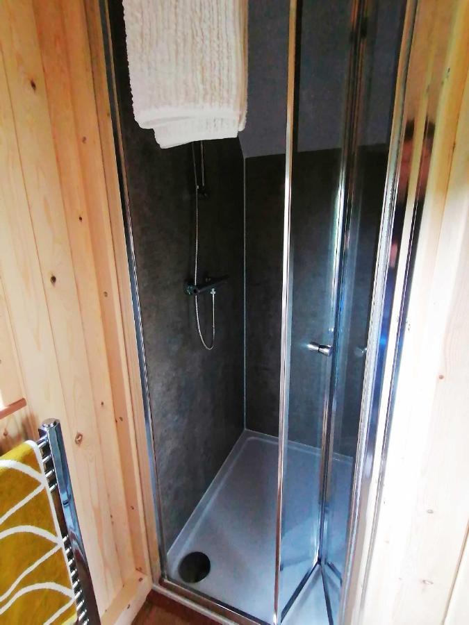 Air A' Chroit Luxury Pods Apartment Paible Luaran gambar
