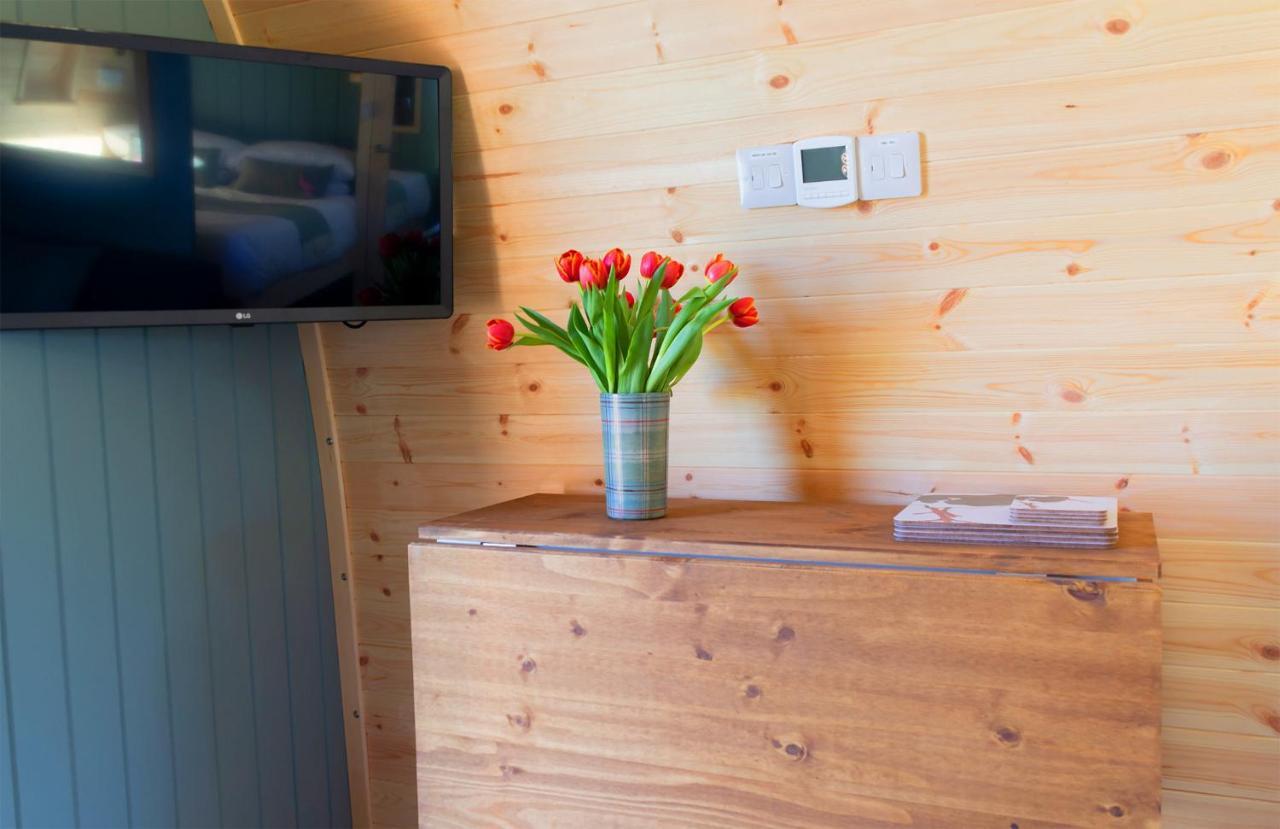 Air A' Chroit Luxury Pods Apartment Paible Luaran gambar